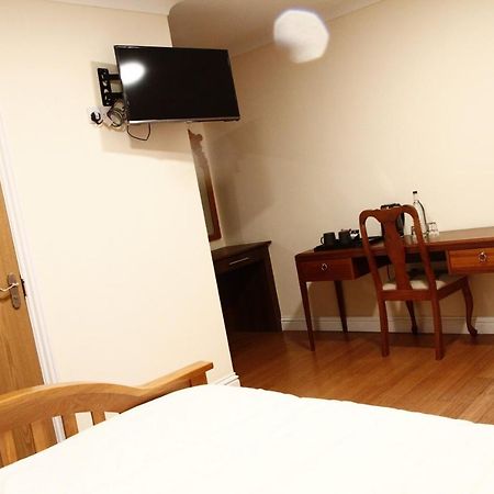 The Bell And Bottle Bed & Breakfast Maidenhead Exterior foto